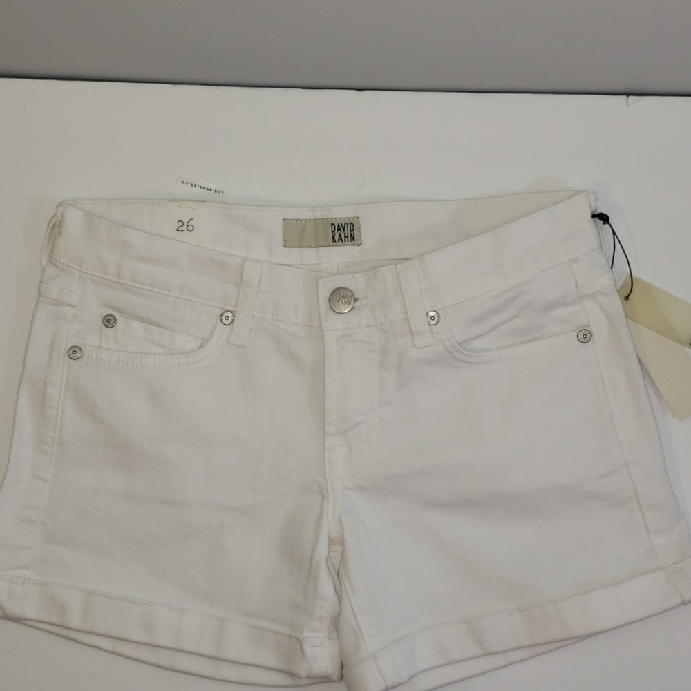 David Kahn shorts‎